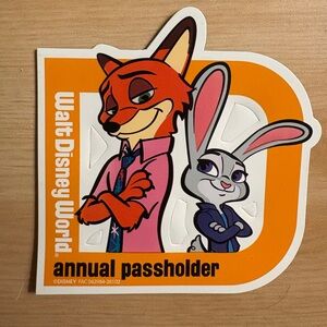 NEW Walt Disney World Annual Passholder Magnet Zootopia